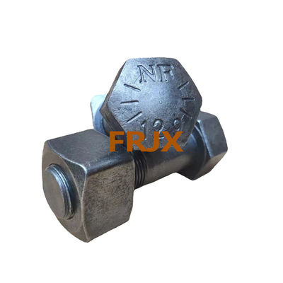 Festigkeit HRC52-58 Komatsu Baggerbolzen Stufe 12.9 Schmieden Gießen Schwarzes Oxid Finish